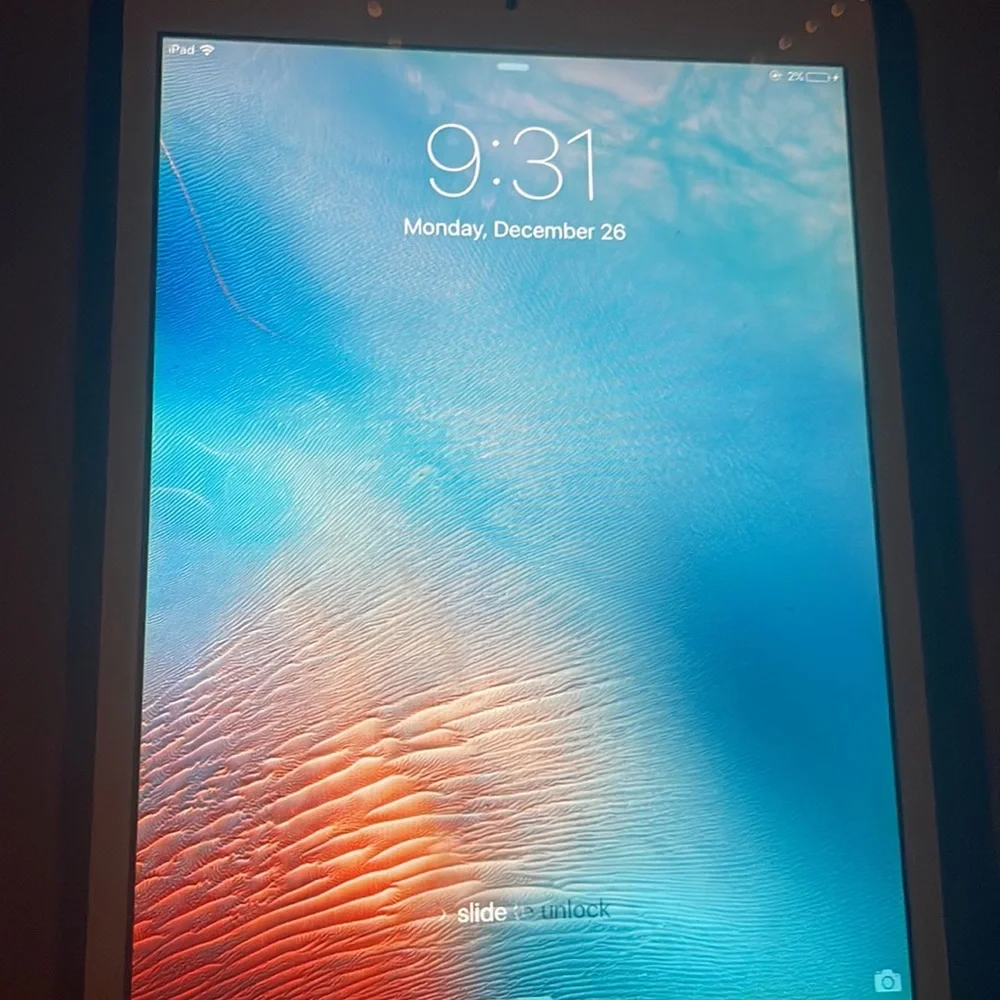 unlocked,up to date, i took these before i restarted it
